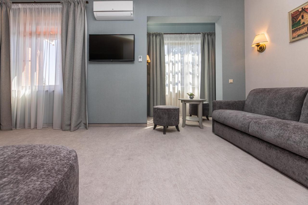 פלאנגה Senoji Hansa Hotel מראה חיצוני תמונה